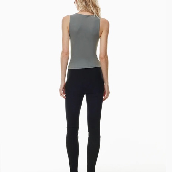 Aritzia Booth Top - Picture 2 of 8